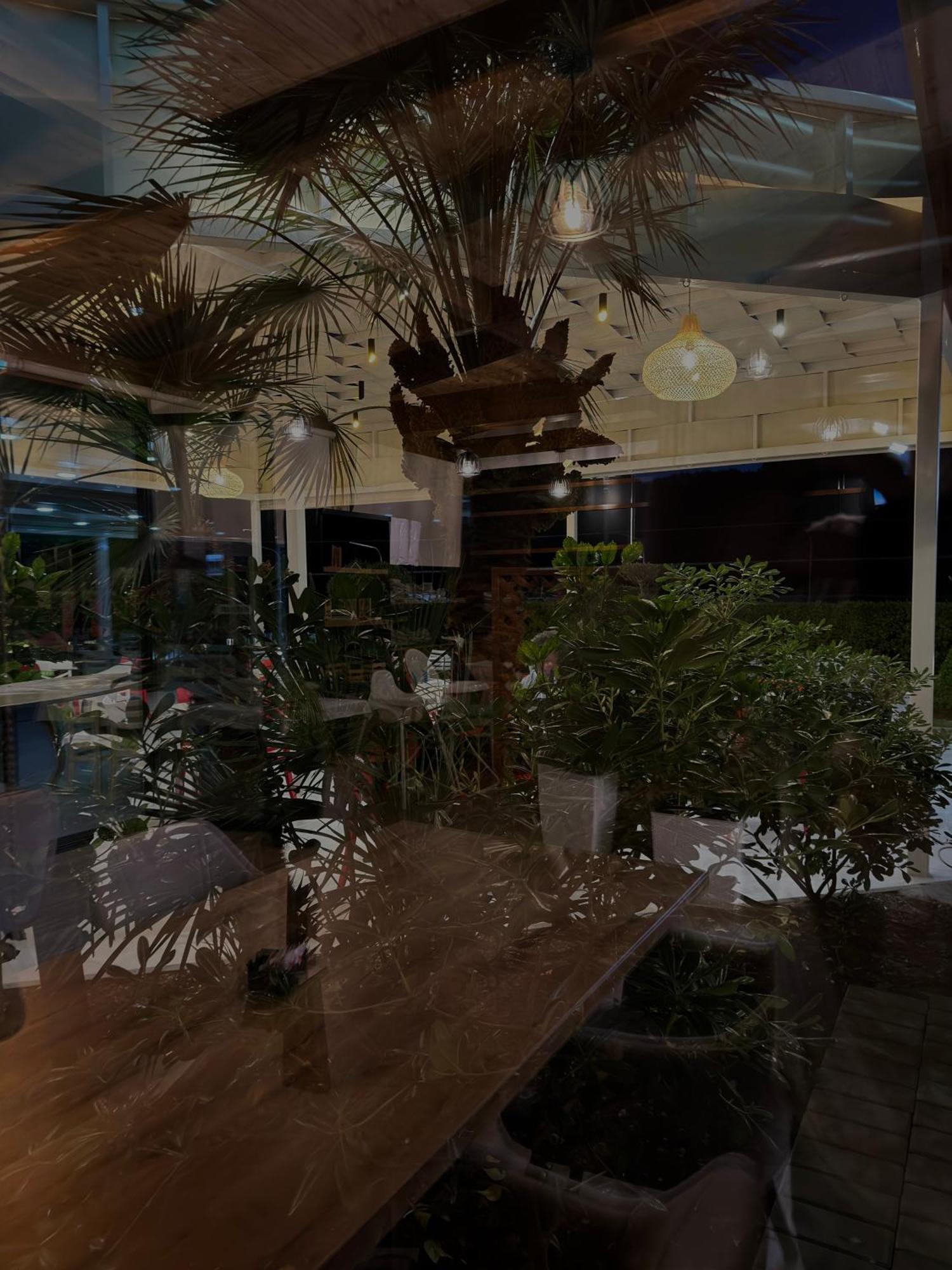 Hotel Fish Land Plazhi San Pietro Exteriör bild