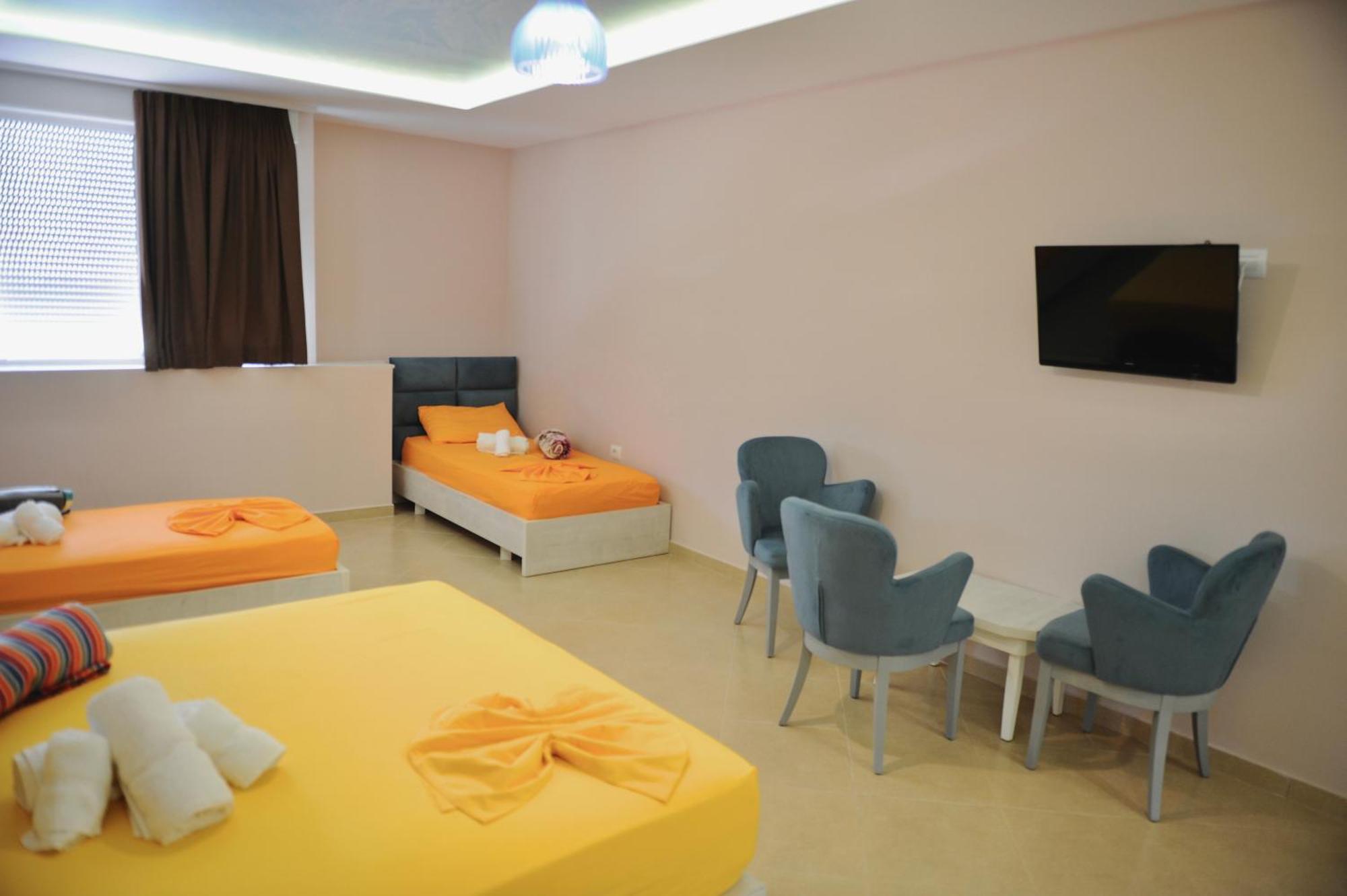 Hotel Fish Land Plazhi San Pietro Exteriör bild