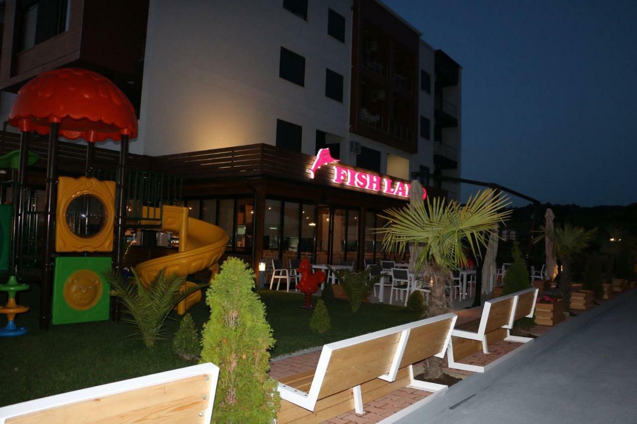 Hotel Fish Land Plazhi San Pietro Exteriör bild